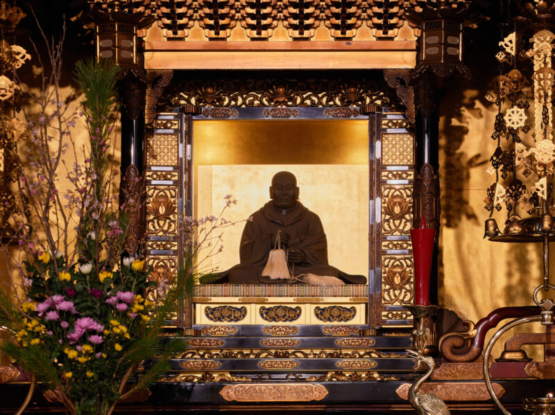 6月 宗祖親鸞聖人御誕生八百五十年慶讃法要